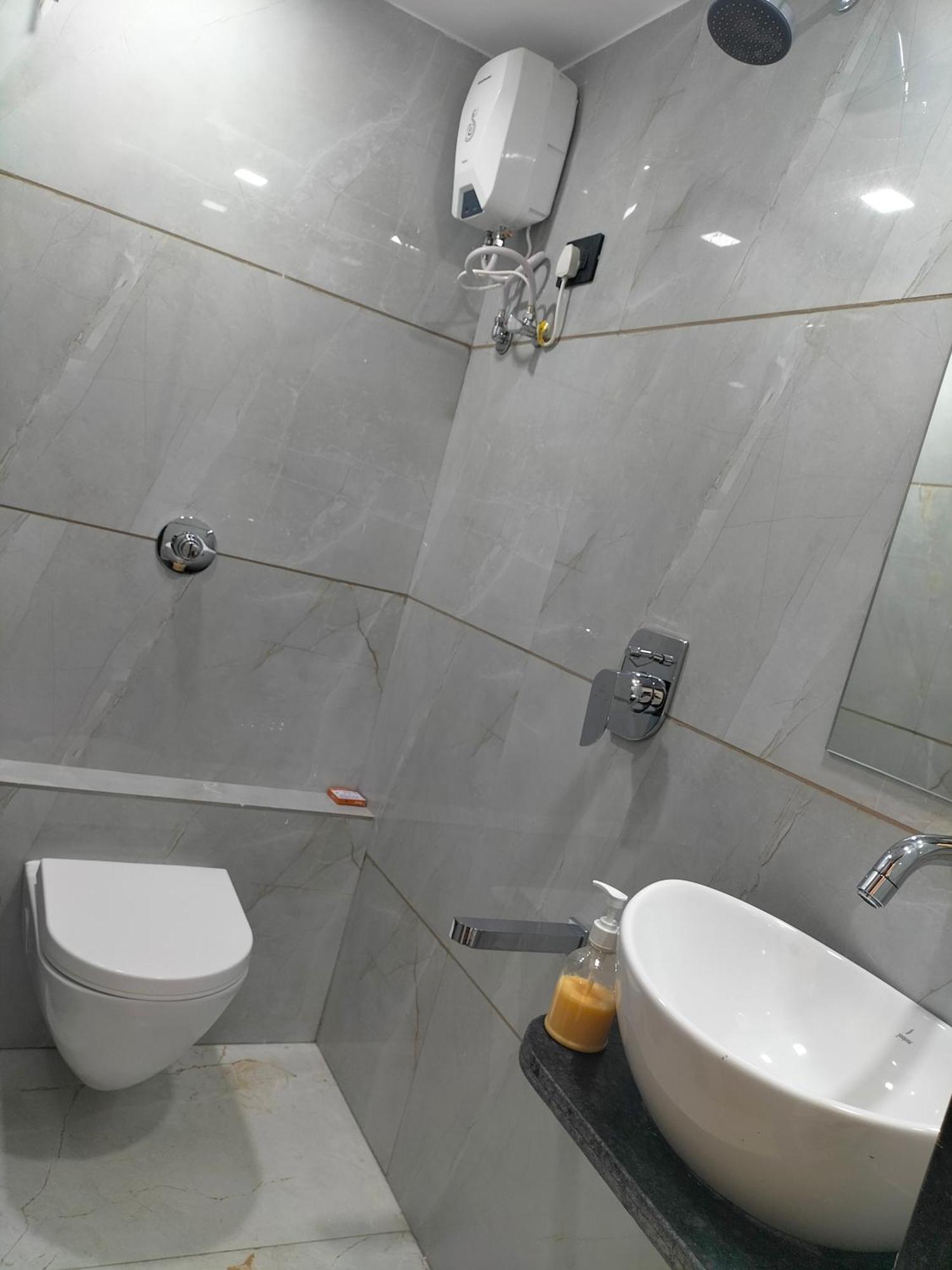Hotel Paris Plaza Ahmedabad Buitenkant foto