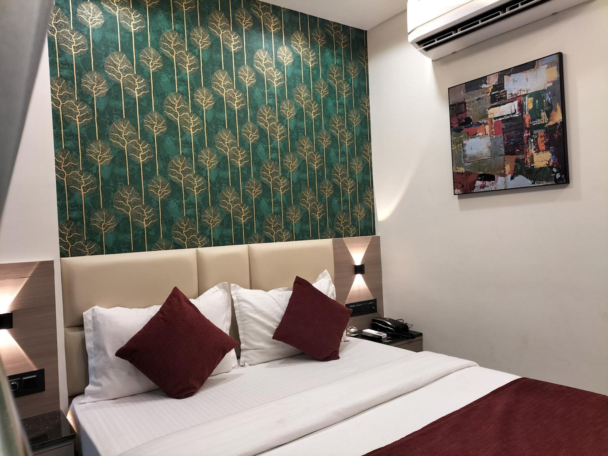 Hotel Paris Plaza Ahmedabad Buitenkant foto